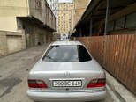 Mercedes E 230-3