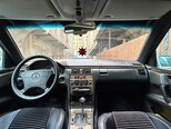 Mercedes E 230-7