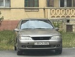 Opel Vectra-3