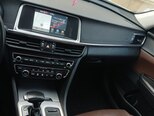 Kia K5-12