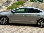 Hyundai Elantra-9