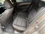 Hyundai Elantra-17