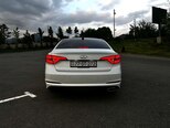 Hyundai Sonata-2