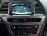 Hyundai Sonata-12