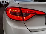 Hyundai Sonata-17