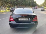 Mercedes E 240-6
