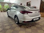 Hyundai Elantra-4