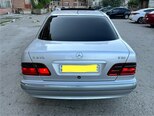 Mercedes E 270-3