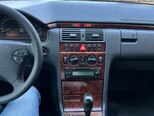 Mercedes E 270-2
