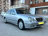 Mercedes E 270-16