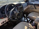 Mitsubishi Pajero-8
