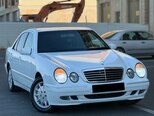 Mercedes E 240-5