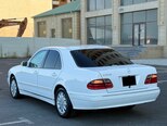 Mercedes E 240-13