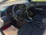Hyundai Elantra-12