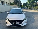 Hyundai Accent-1