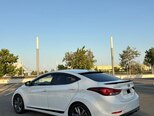 Hyundai Elantra-9