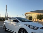 Hyundai Elantra-12