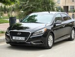 Hyundai Sonata-2