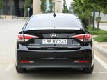 Hyundai Sonata-5