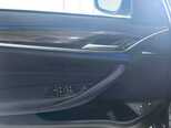 BMW 530e-19