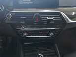 BMW 530e-18