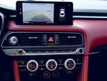 Genesis G70-18