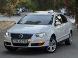 Volkswagen Passat-1