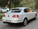Volkswagen Passat-8