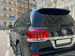 Toyota Land Cruiser-8