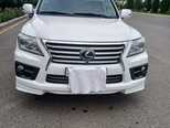 Lexus LX 570-1