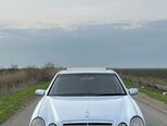 Mercedes E 270-2