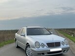 Mercedes E 270-6