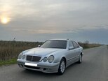 Mercedes E 270-9