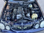 Mercedes E 270-4