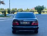 Mercedes E 270-21