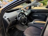 Toyota Prius-18