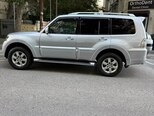 Mitsubishi Pajero-4