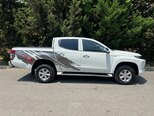 Mitsubishi L200-3