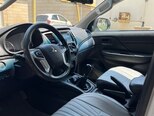Mitsubishi L200-10
