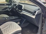 Volkswagen ID.6 X-9