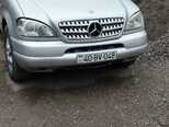 Mercedes ML 320-1