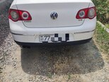 Volkswagen Passat-5