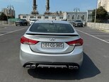 Hyundai Elantra-4