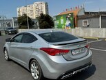 Hyundai Elantra-5