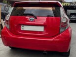 Toyota Prius C-2