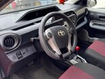 Toyota Prius C-3
