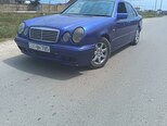 Mercedes E 200-1