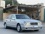 Mercedes E 200-8