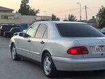 Mercedes E 200-12