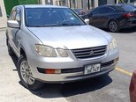 Mitsubishi Airtrek-1